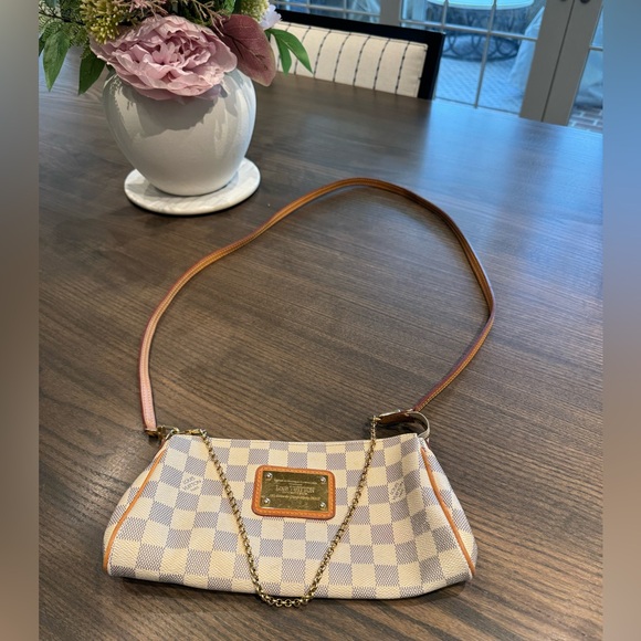 Louis Vuitton Eva Handbag/Clutch - Damier Azur Canvas - Vintage but life left!🤎💛 - Picture 8 of 14